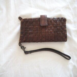 EUC Villenca Holland Woven Leather Wristlet Wallet